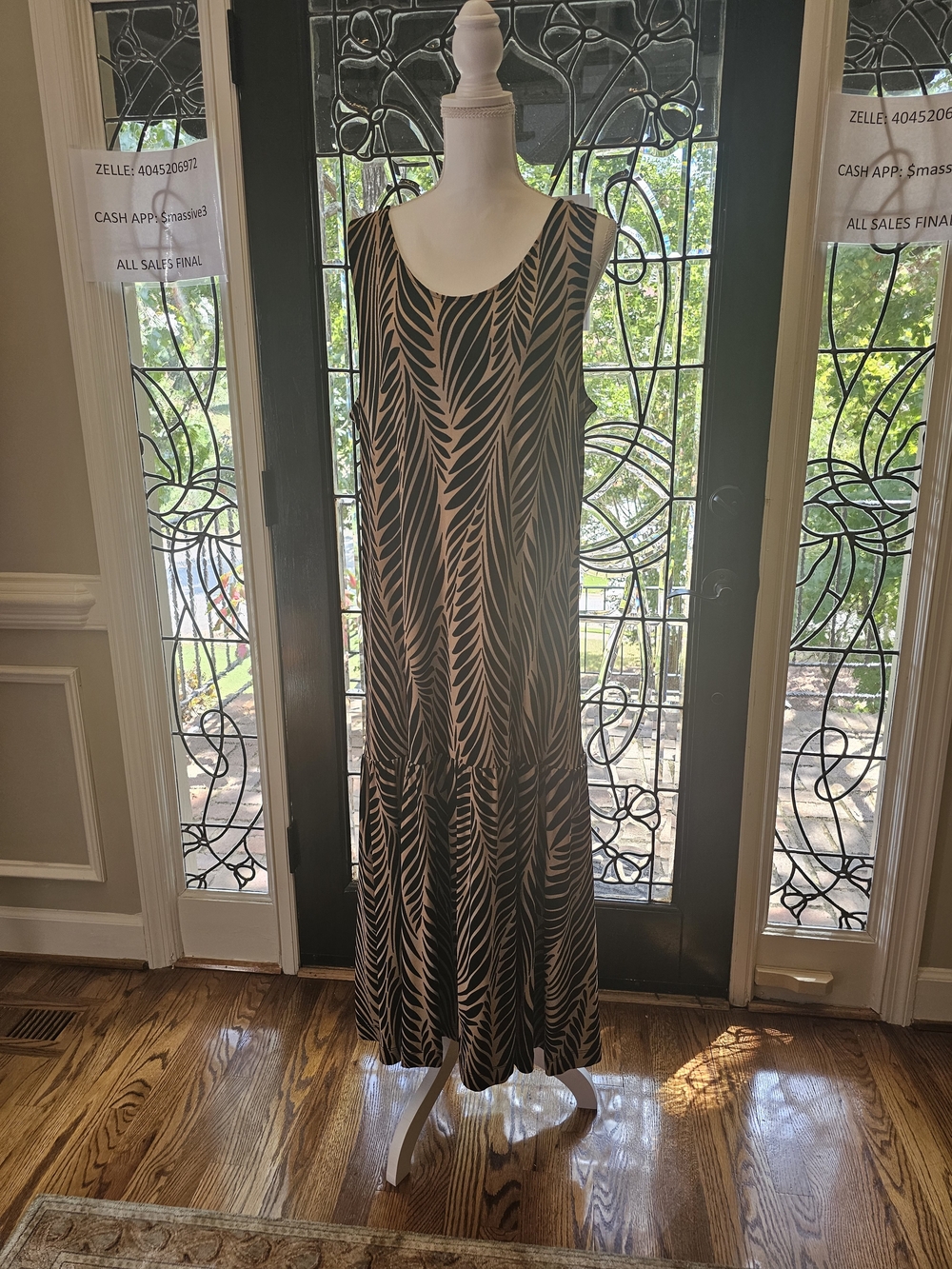 Sleeveless Black and Cream Leaf-Print Maxi Dress